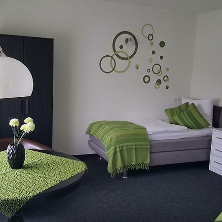 Em Dorfkrug Hotel Euskirchen Buitenkant foto